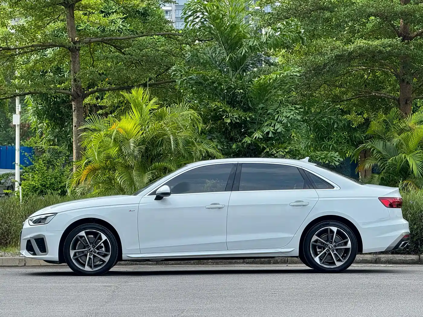 Audi A4 2025