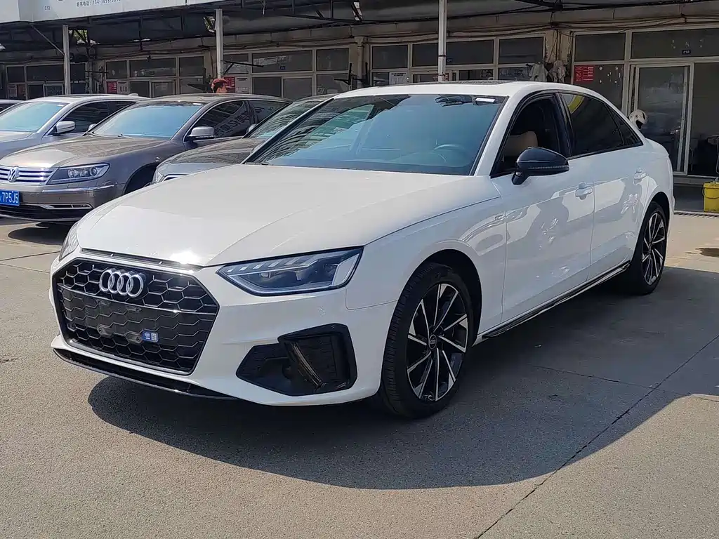 Audi A4 2023