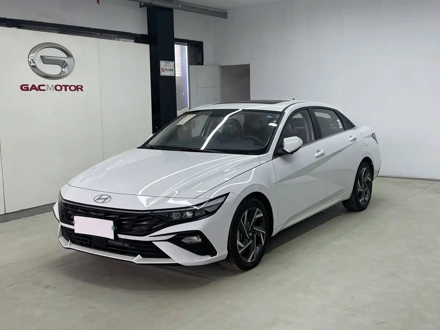 Hyundai Elantra 2025