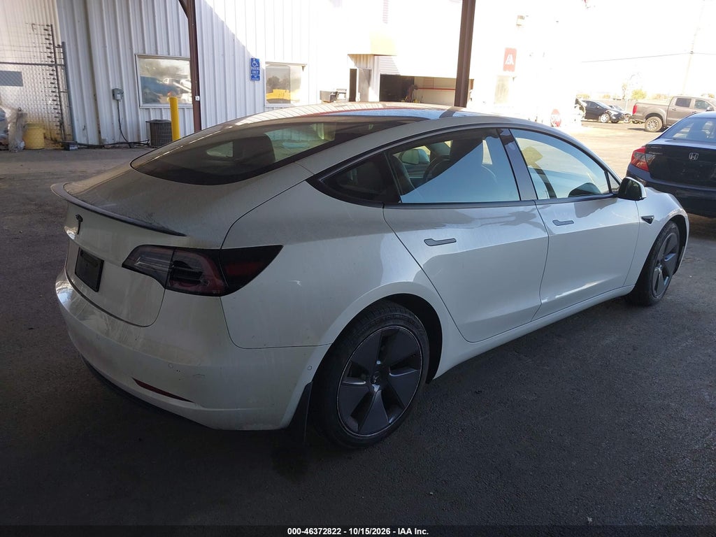 Tesla Model 3 2022