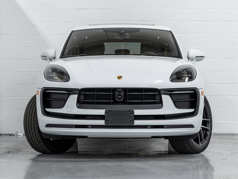 Porsche Macan 2025