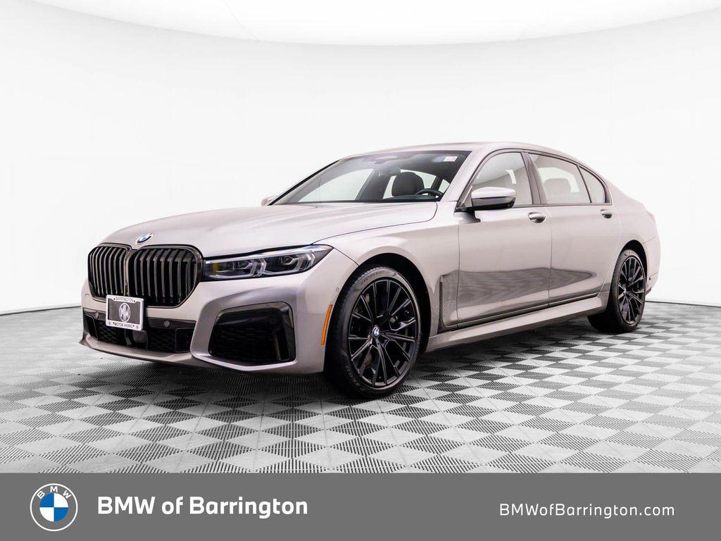 BMW 750 2022