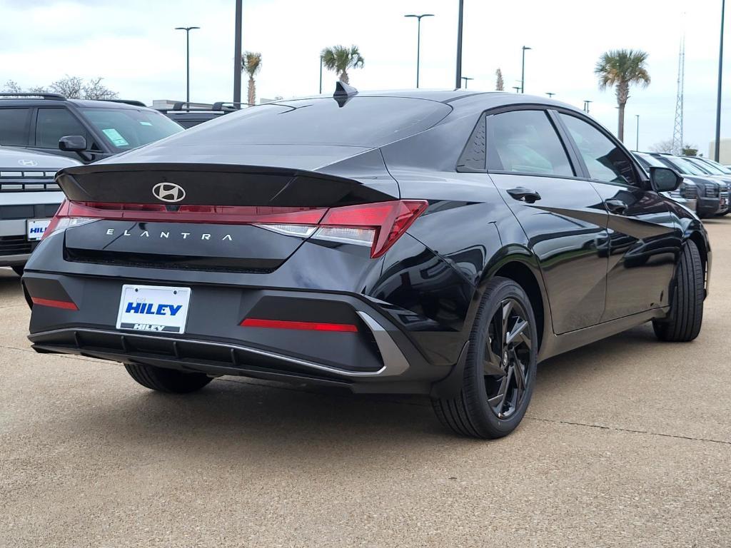 Hyundai Elantra 2026