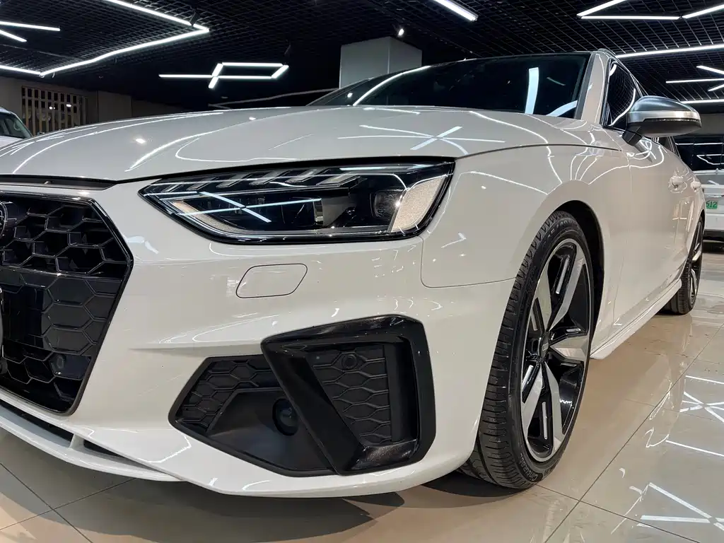 Audi A4 2021
