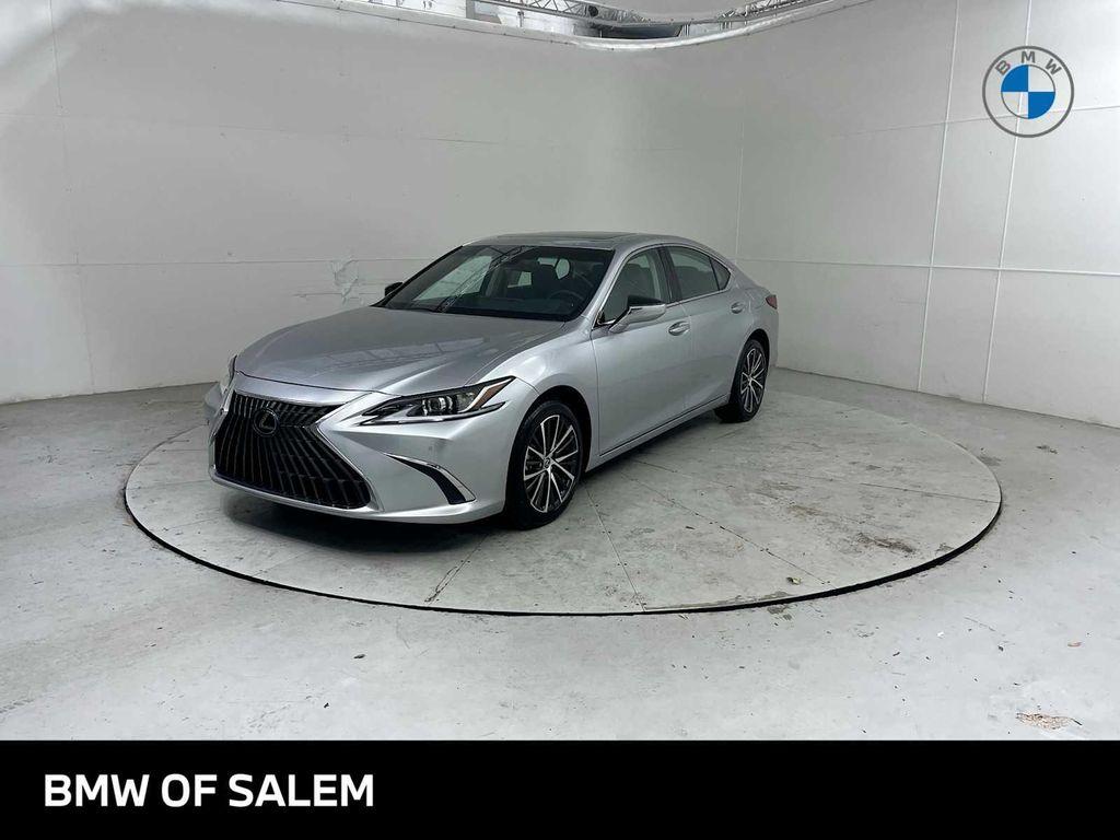 Lexus ES 2024