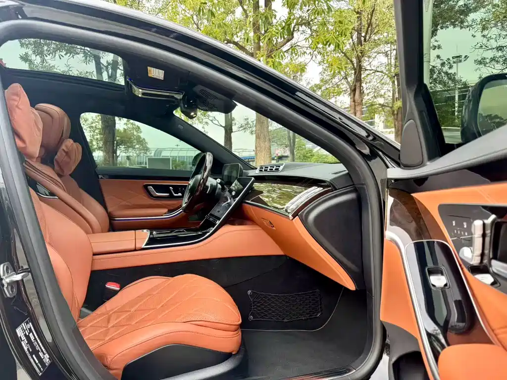 Mercedes-Benz Maybach S-Класс 2021