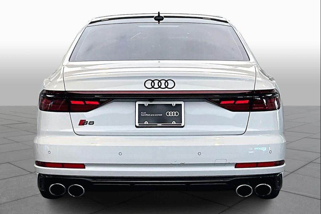 Audi S8 2022