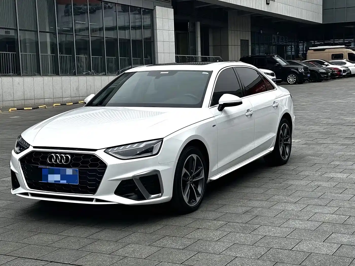 Audi A4 2024