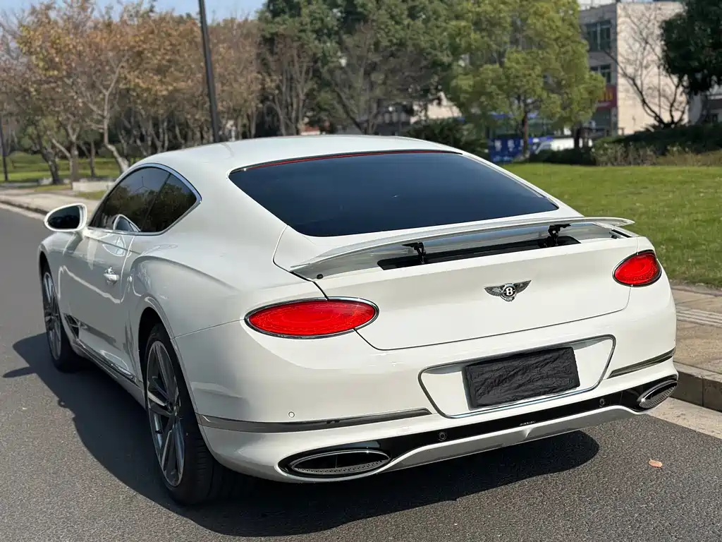 Bentley Continental 2020