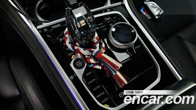 BMW 8 серии 2023