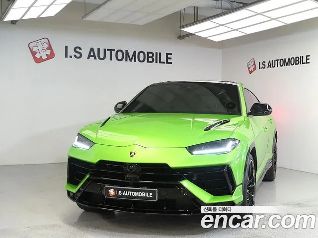 Lamborghini Urus 2024