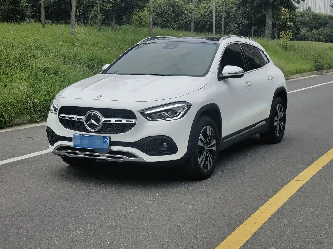 Mercedes-Benz GLA 2023