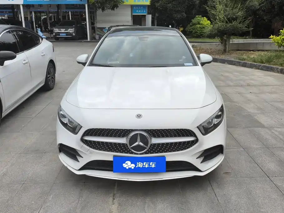 Mercedes-Benz A-Класс 2022