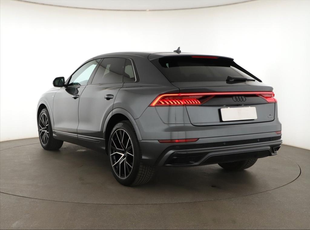 Audi Q8 2022