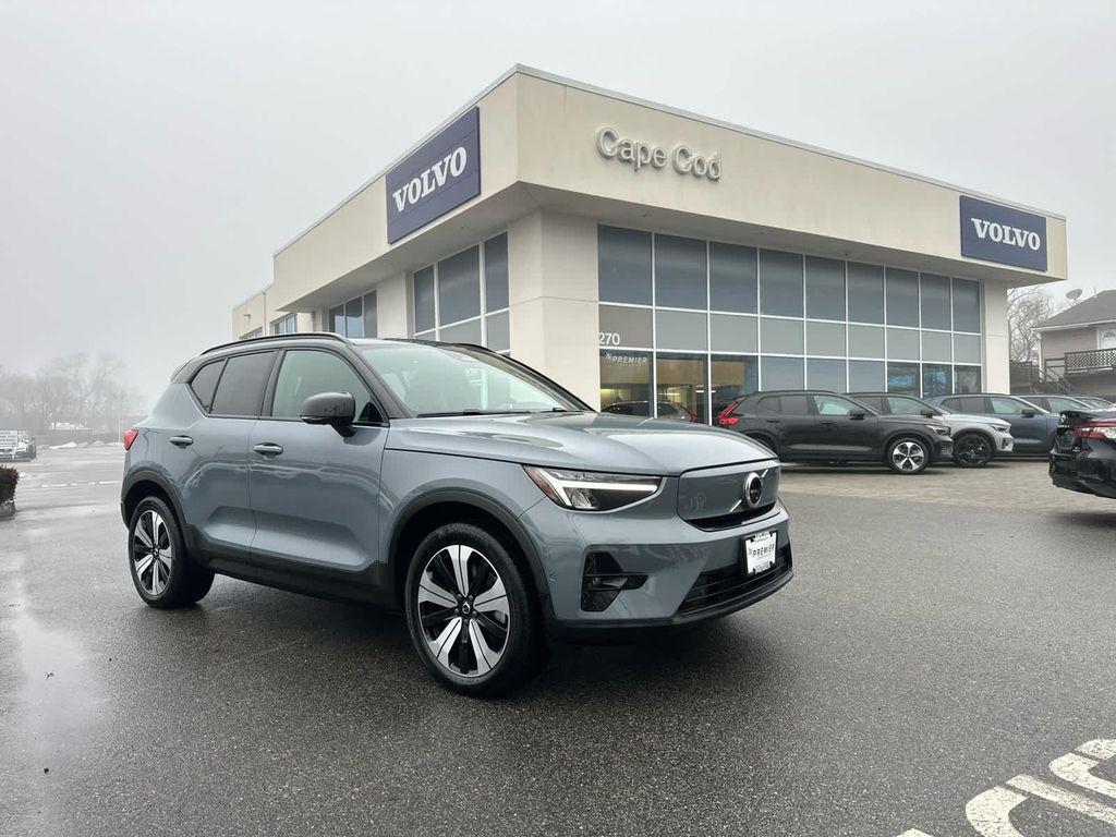 Volvo XC40 2023
