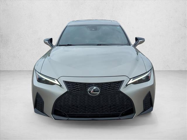 Lexus IS 2023