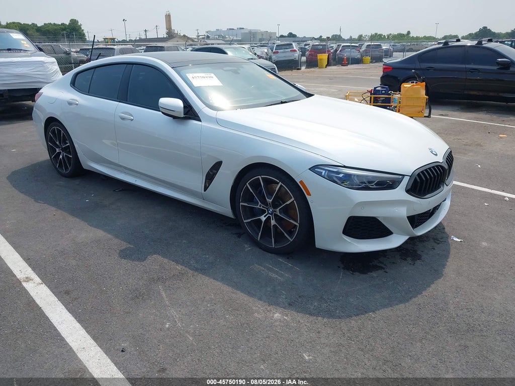 BMW 8 серии 2021