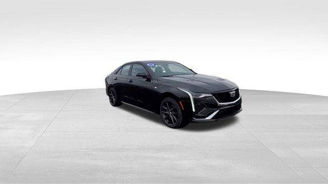 Cadillac CT4 2025
