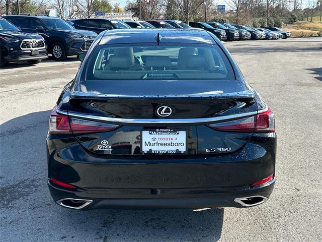 Lexus ES 2021