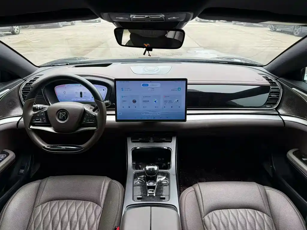 BYD Han 2024
