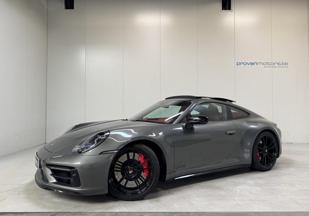 Porsche 911 2023