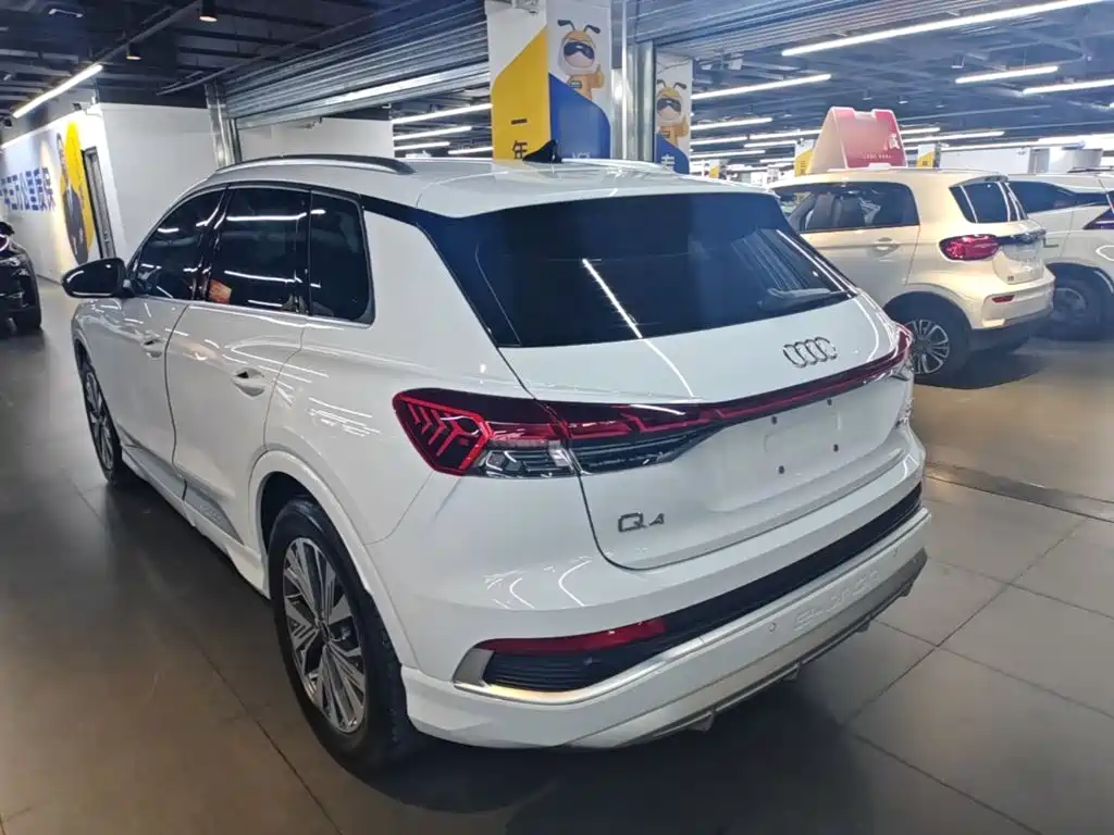Audi Q4 e-tron 2026