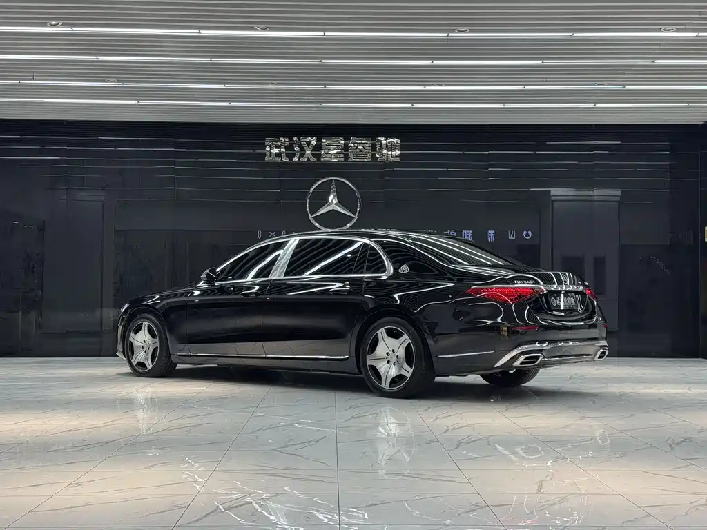 Mercedes-Benz Maybach S-Класс 2023