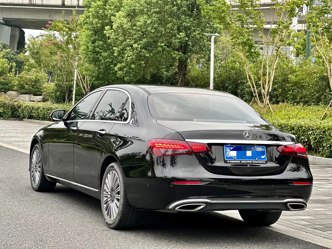 Mercedes-Benz E-Класс 2023