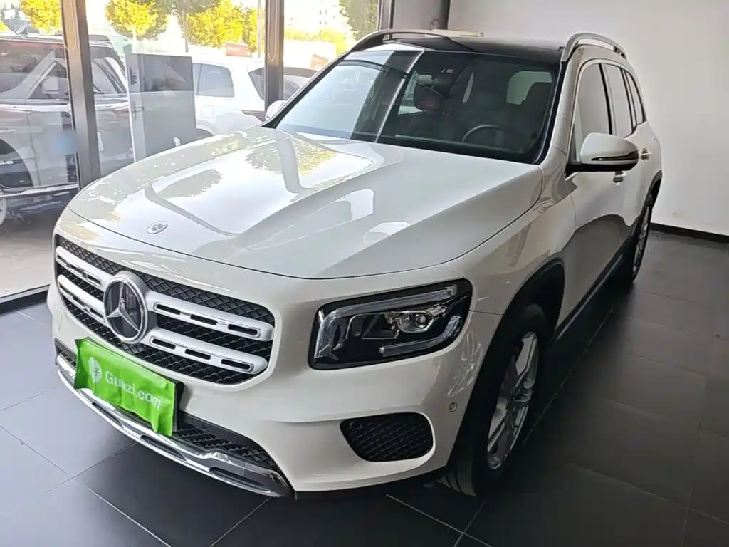 Mercedes-Benz GLB 2023