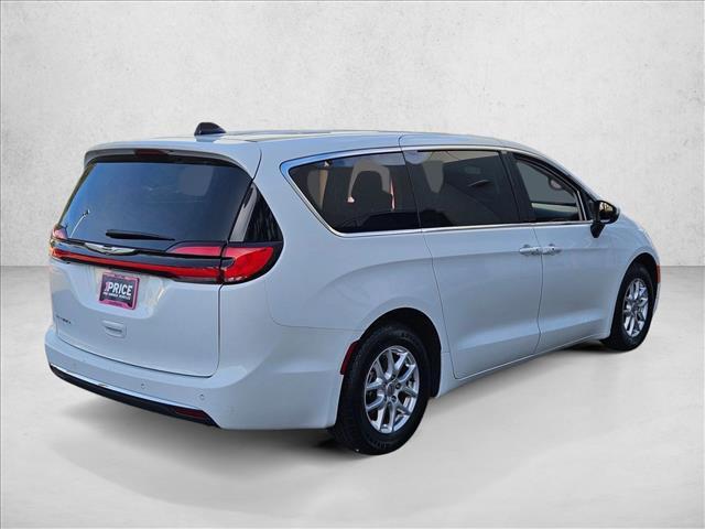 Chrysler Pacifica 2023