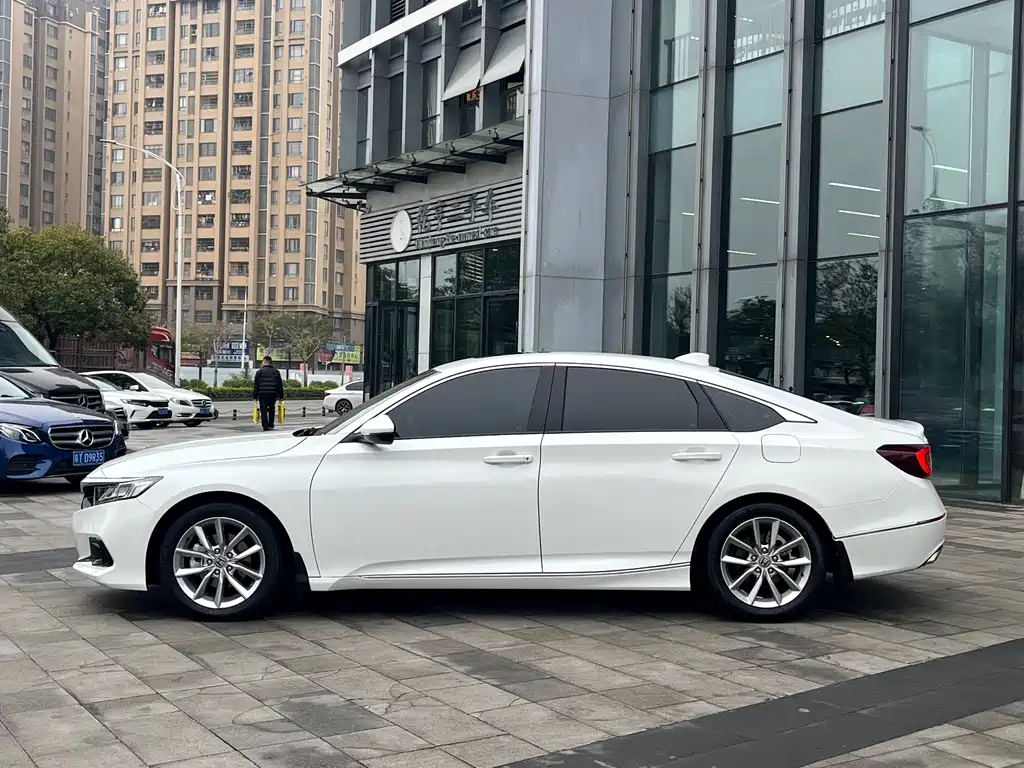 Honda Accord 2023