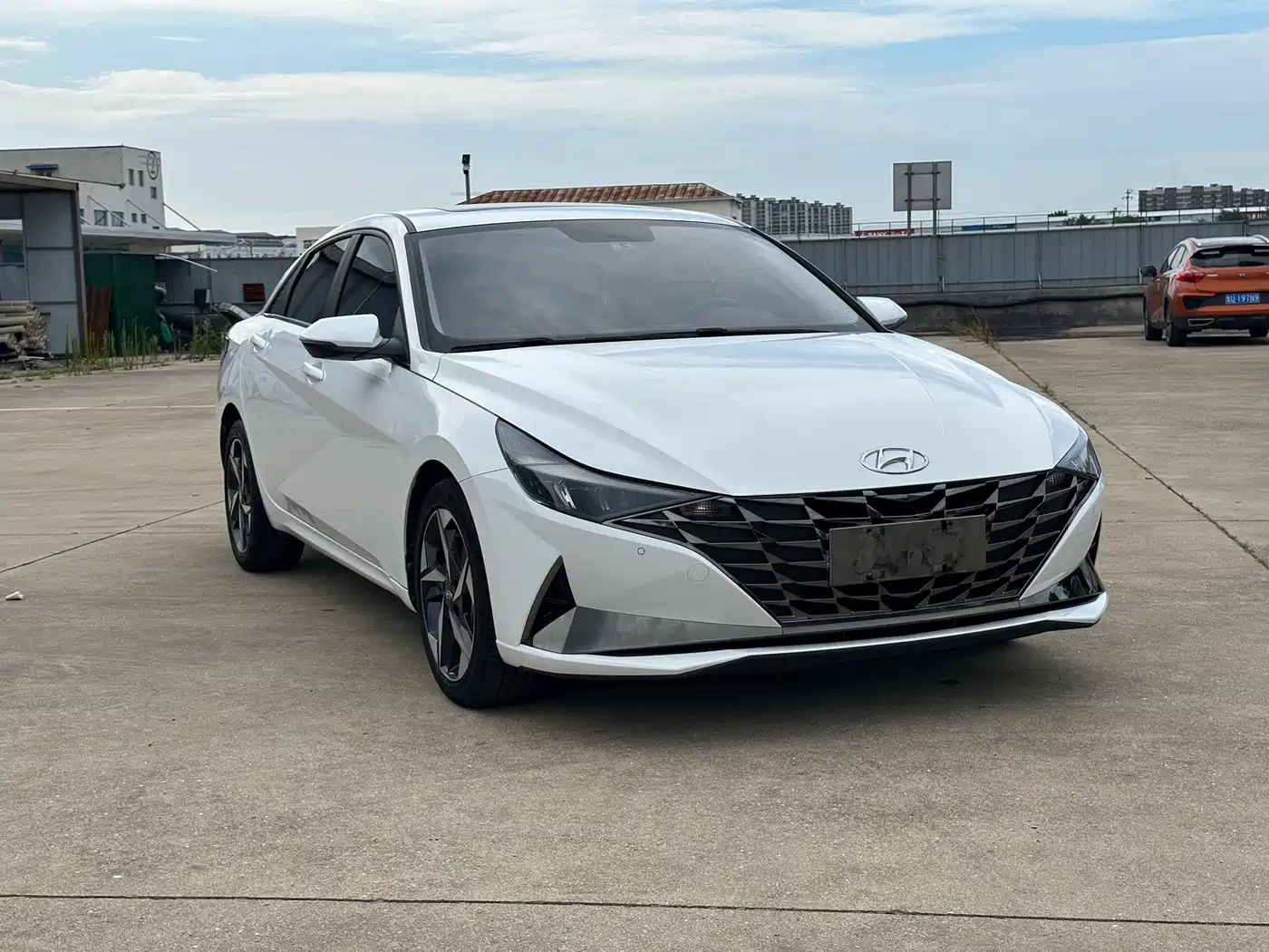 Hyundai Elantra 2023