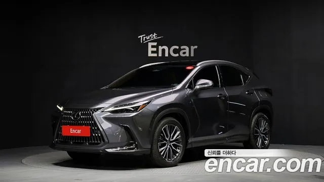 Lexus NX 2025