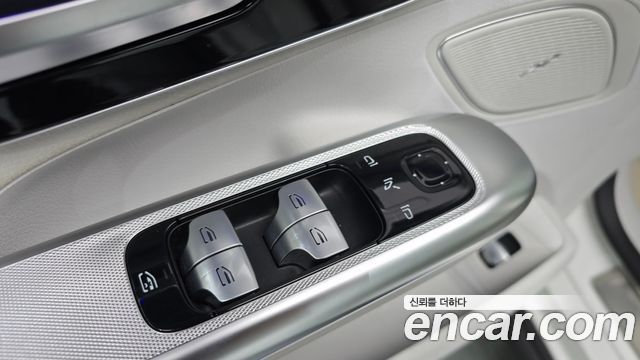 Mercedes-Benz EQE 2023