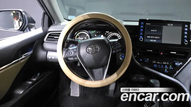 Toyota Camry 2022