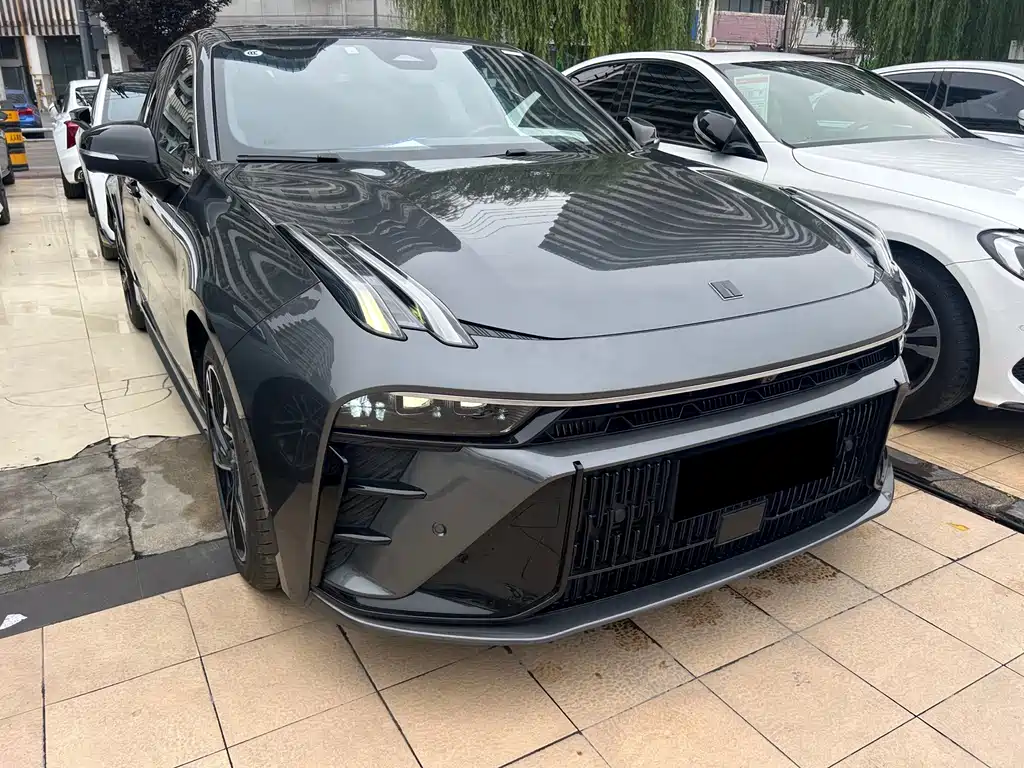 Lynk & Co 03 2022