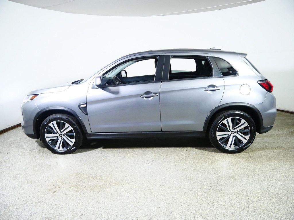 Mitsubishi Outlander Sport 2024