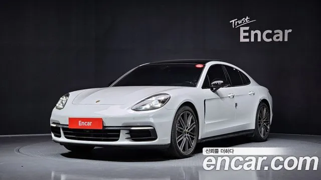 Porsche Panamera 2020