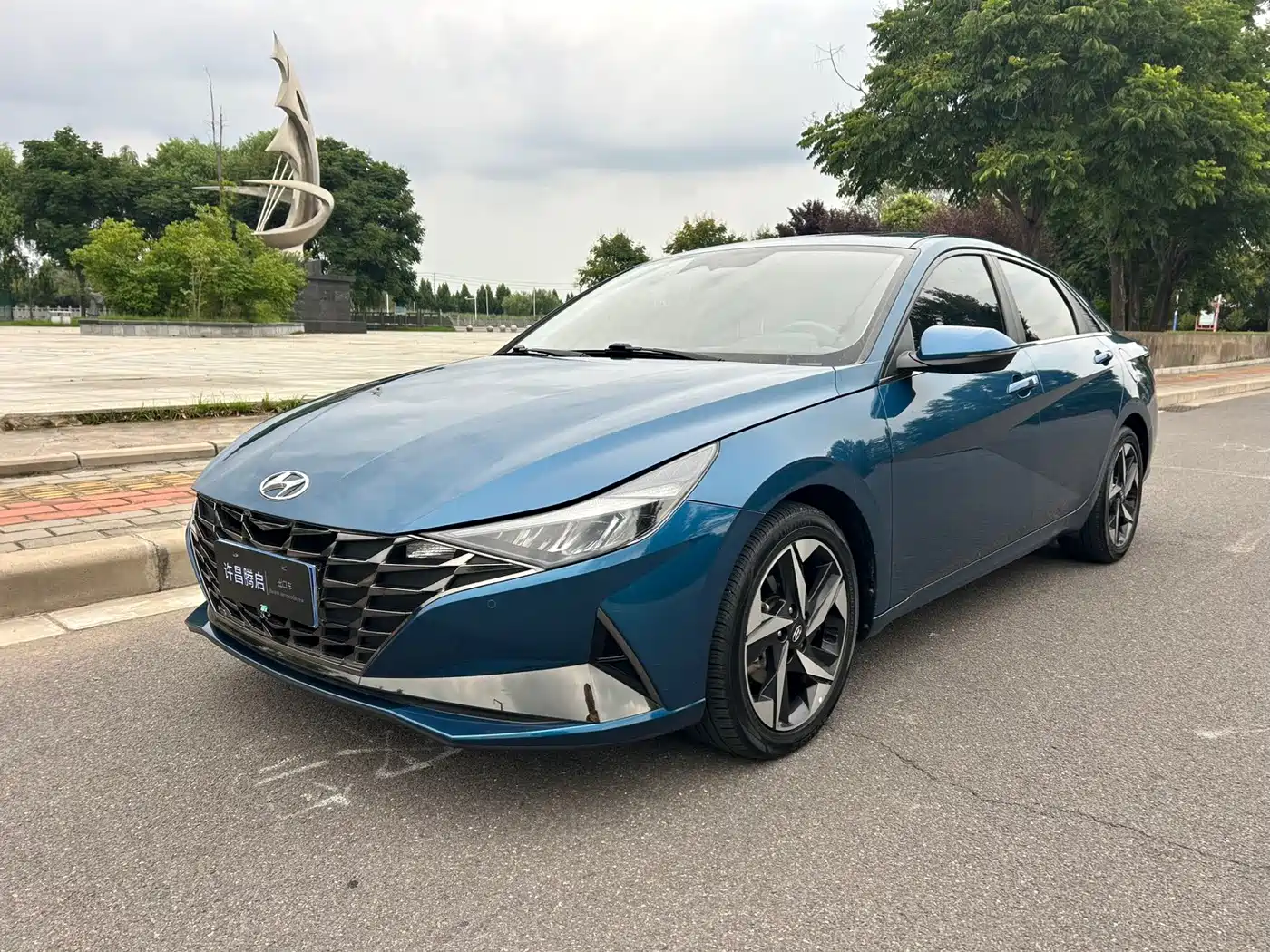 Hyundai Elantra 2022