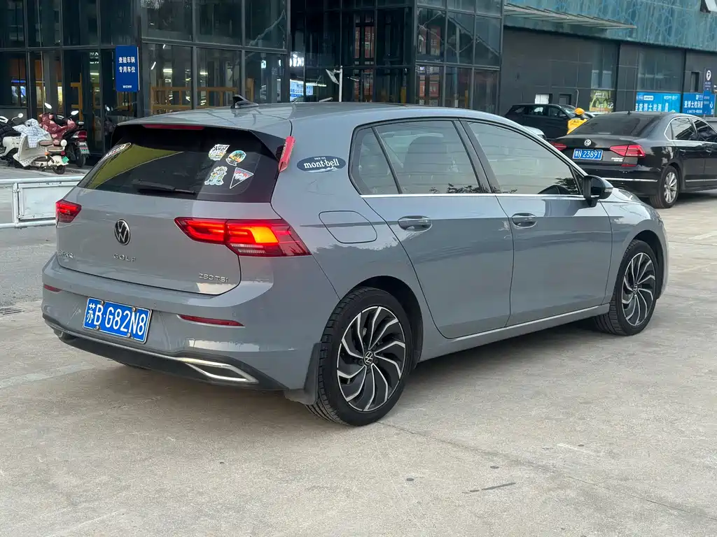 Volkswagen Golf 2022