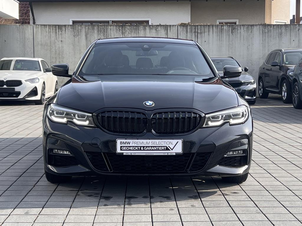BMW 320 2022