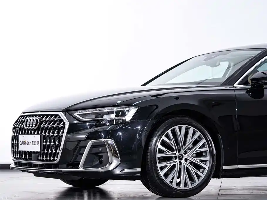 Audi A8 2024