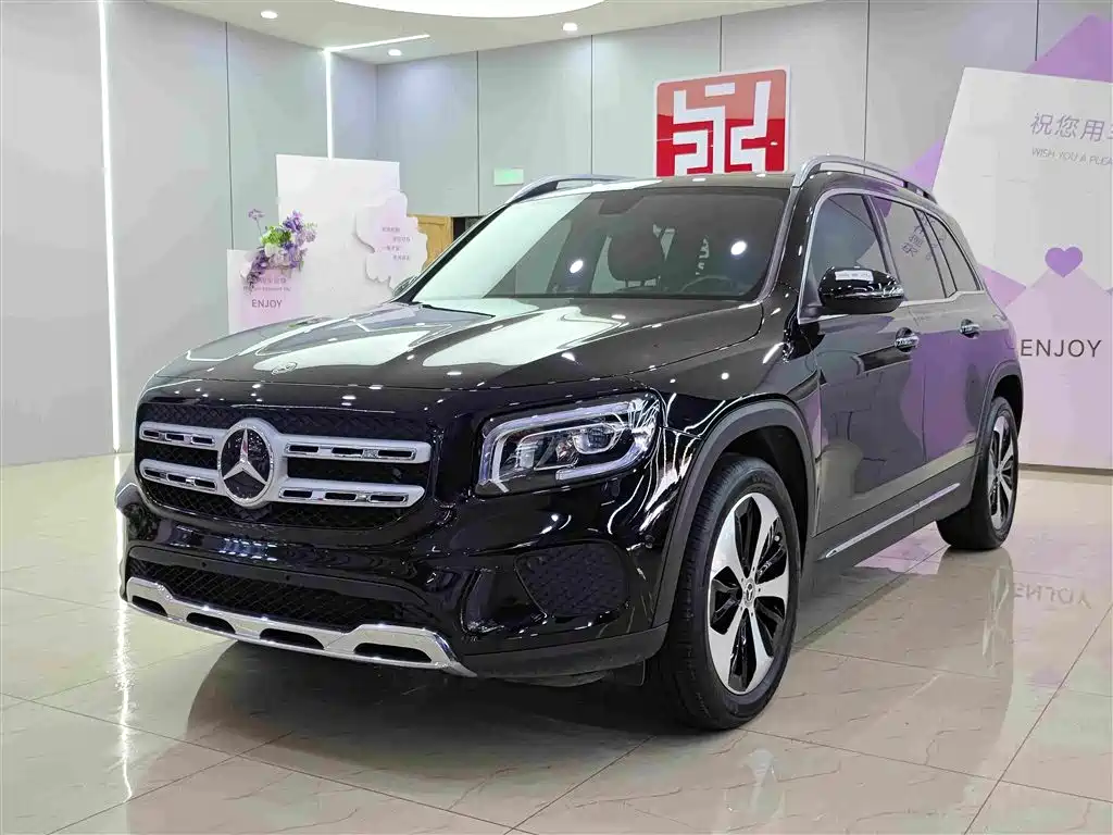 Mercedes-Benz GLB 2023