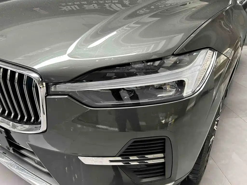 Volvo XC60 2022