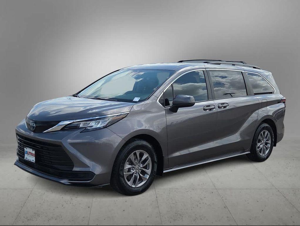 Toyota Sienna 2023