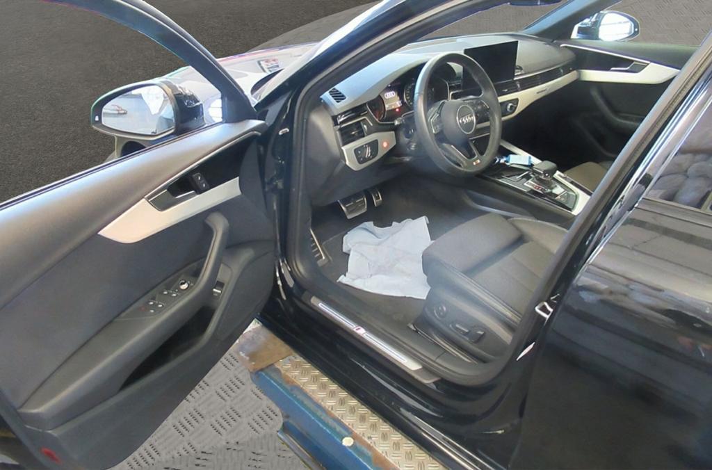Audi A4 2023