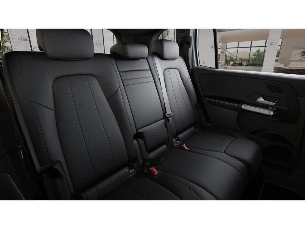 Mercedes-Benz GLB 250 2026