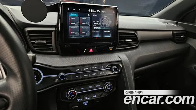 Hyundai Veloster 2021