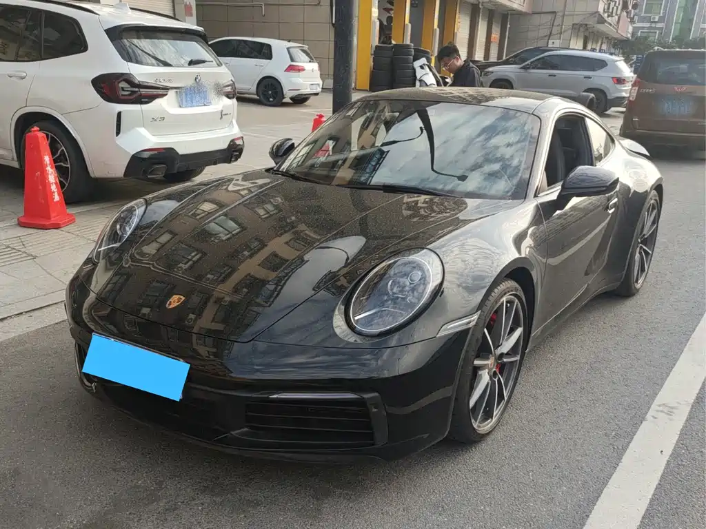 Porsche 911 2021