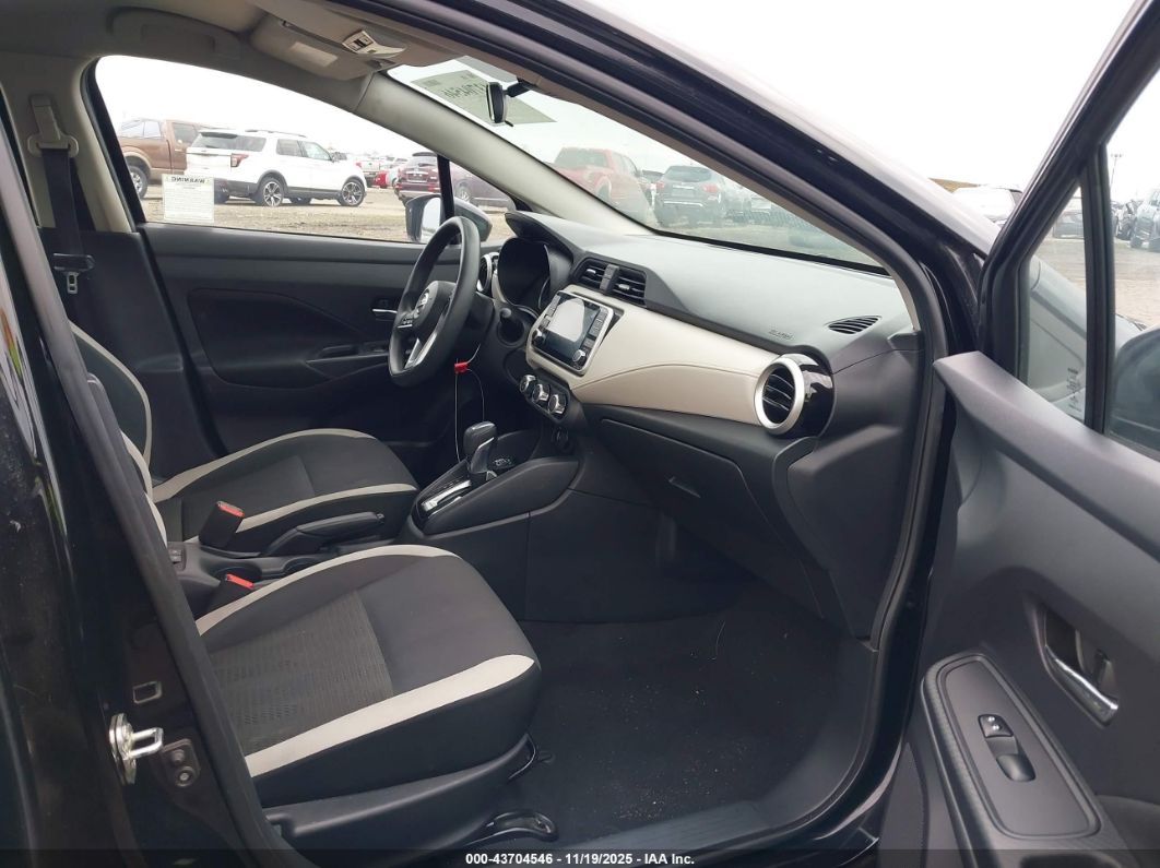 Nissan Versa 2021